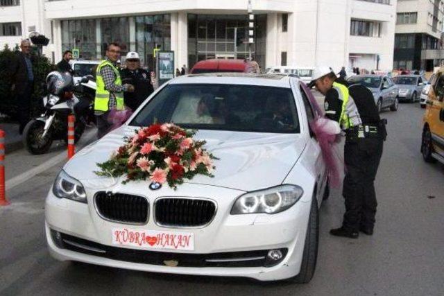 Gelin Ve Damada Düğün Günü Trafik Cezası Şoku