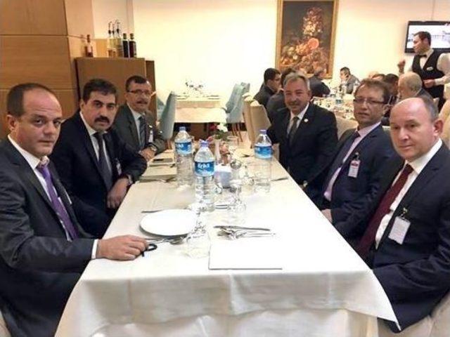 Salihli&rsquo;deki Esnaf Oda Başkanları Esnaf Şurasına Katıldı 1