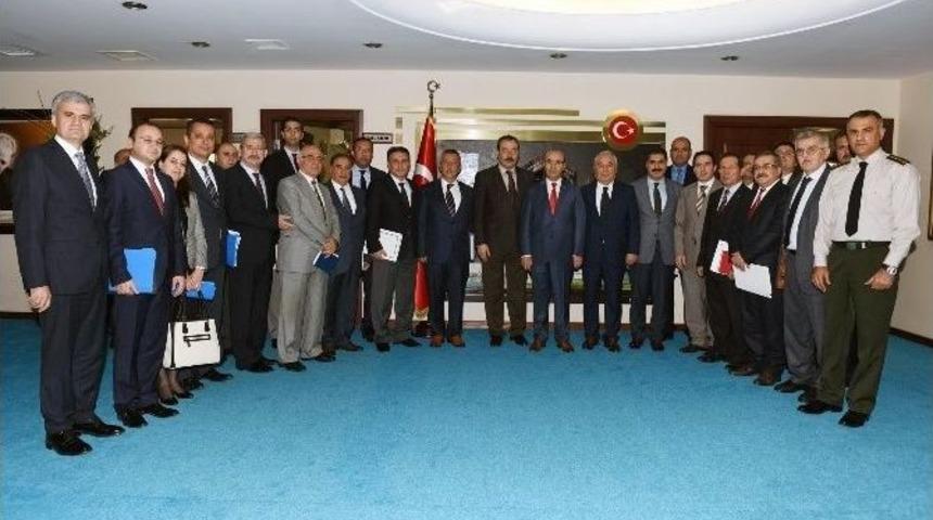 Vali Demirtaş: "il&ccedil;elerdeki Sorunların Giderilmesinde İşbirliği Şart"