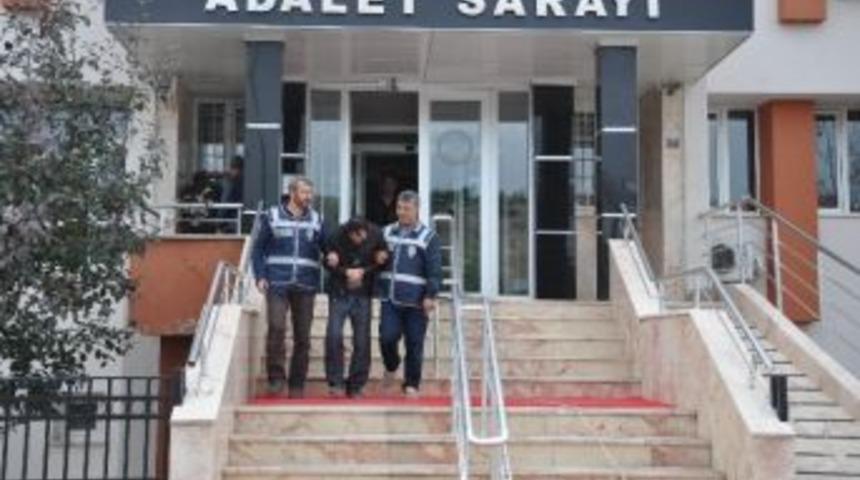 Boz&uuml;y&uuml;k&rsquo;te Hırsızlık Ş&uuml;phelisi Tutuklandı