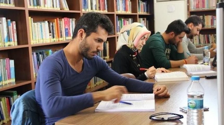 Aksaray&rsquo;da 10 Ayda 30 Bin 436 Kitap Okundu