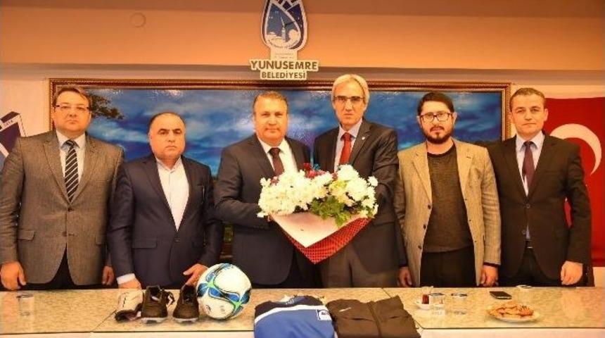 Yunusemre&rsquo;den Amat&ouml;r Spor Kul&uuml;plerine Destek