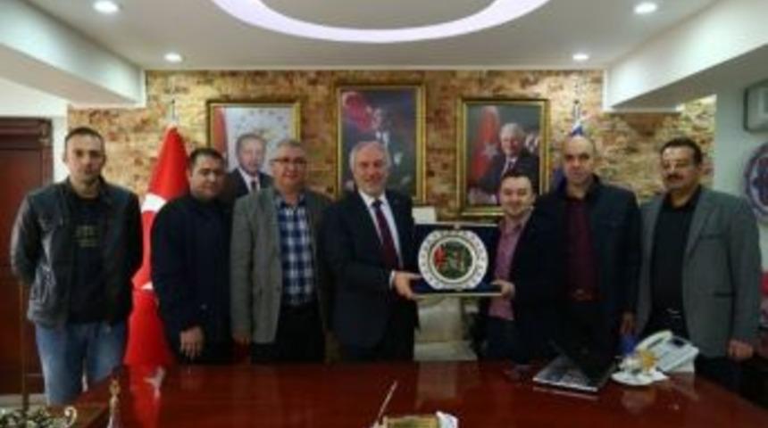 Otogar Esnaflarından Başkan Sara&ccedil;oğlu&rsquo;na Teşekk&uuml;r Ziyareti