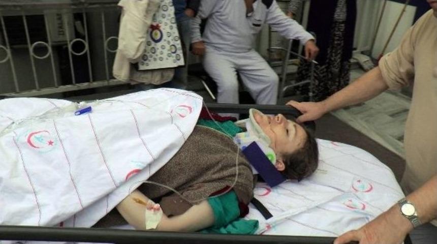 Yaya Ge&ccedil;idinde Otomobilin &Ccedil;arptığı Kadın Ağır Yaralandı