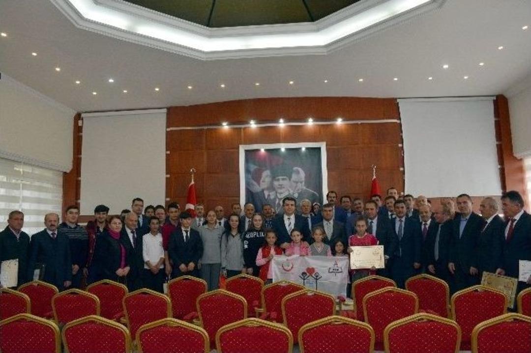 G&uuml;m&uuml;şhane&rsquo;de 45 Okul Beyaz Bayrak Aldı