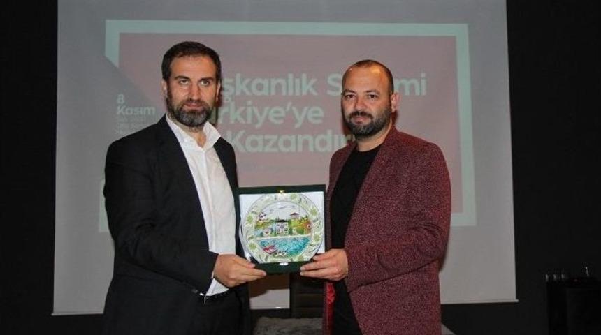 Osm&rsquo;de &lsquo;başkanlık Sistemi T&uuml;rkiye&rsquo;ye Ne Kazandırır?&rsquo; Konulu Konferans Konuşuldu