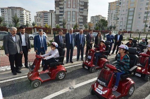 Polat Çocuk Trafik Ve Eğitim Parkını Gezdi