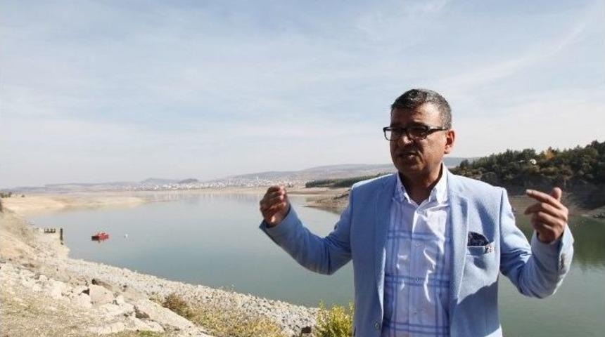 Gaski M&uuml;d&uuml;r&uuml; Ve Y&ouml;neticileri Yağmur Duasına &Ccedil;ıktı