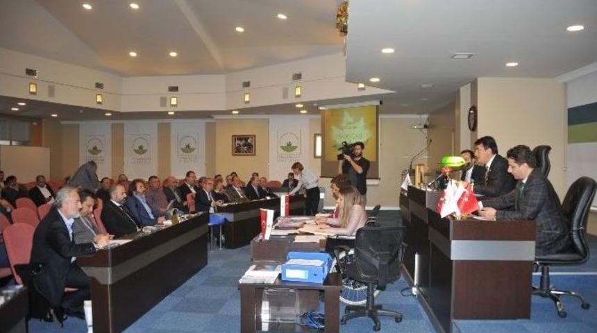 D&uuml;ndar: &ldquo;vatandaşımızın Bir Kuruşunu Heba Etmiyoruz&rdquo;