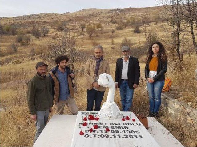 Ölümünün 5 inci Yılında Cem Emir Ve Sebahattin Yılmaz Mezarları Başında Anıldı 2