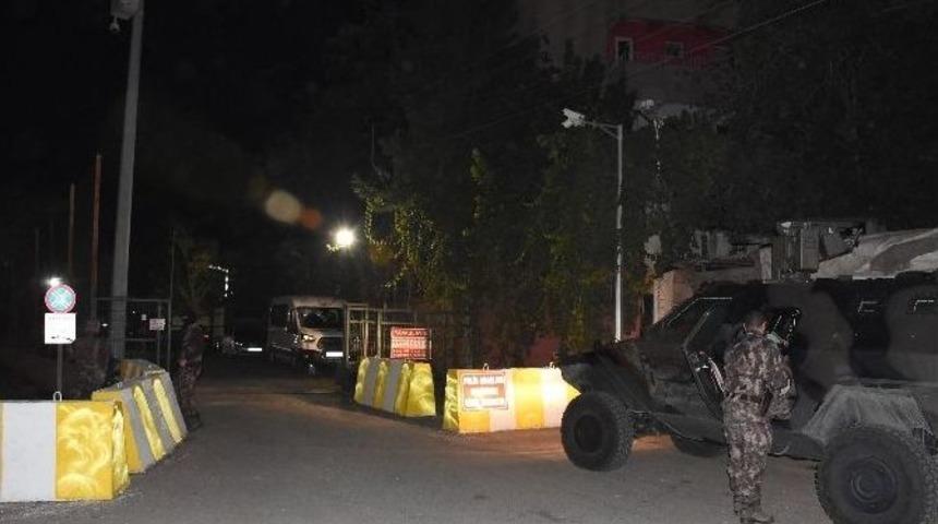 Batman&rsquo;da Polis Merkezine Silahlı Saldırı