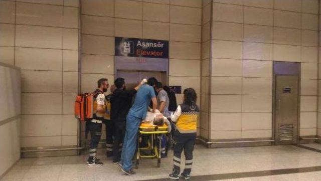 Metro Istasyonunda Kalp Krizi Geçiren Ak Partili Meclis Üyesi Hayatını Kaybetti