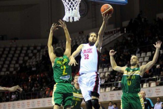 Gaziantep Basketbol-Petrolina Aek: 80-72 (Avrupa Kupası)