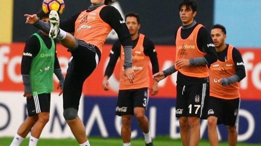 Beşiktaş, Adanaspor Ma&ccedil;ı Hazırlıklarını S&uuml;rd&uuml;rd&uuml;
