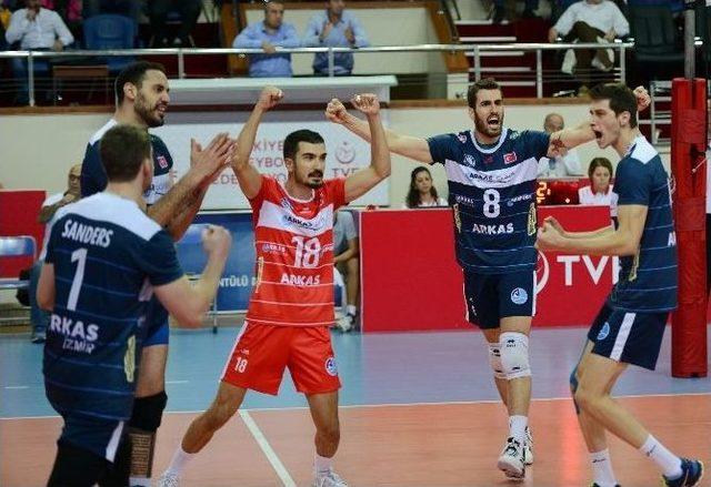 Voleybol Efeler Ligi