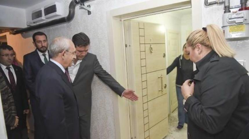 Kılı&ccedil;daroğlu Şehit Ailesini Ziyaret Etti (3)