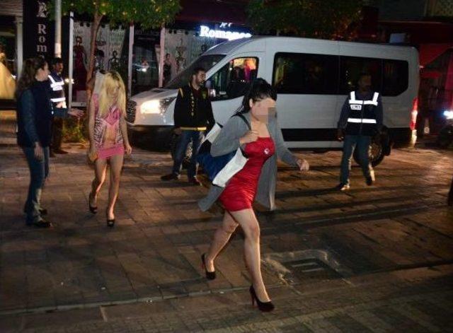 Adana'da Bar Ve Gece Kulüplerinde Asayiş Uygulaması