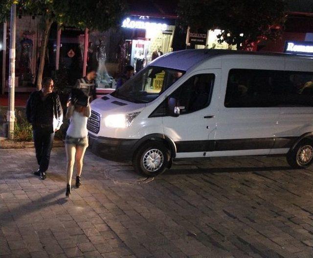 Adana’da 300 Polisle Bar Ve Gece Kulüplerine Asayiş Uygulaması