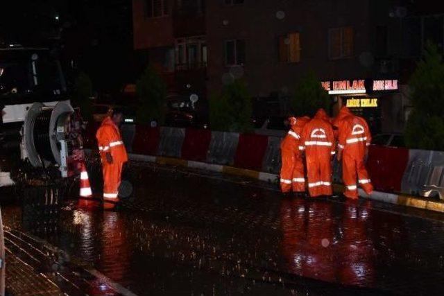 Çanakkale'de Sağanak Yaşamı Olumsuz Etkiledi