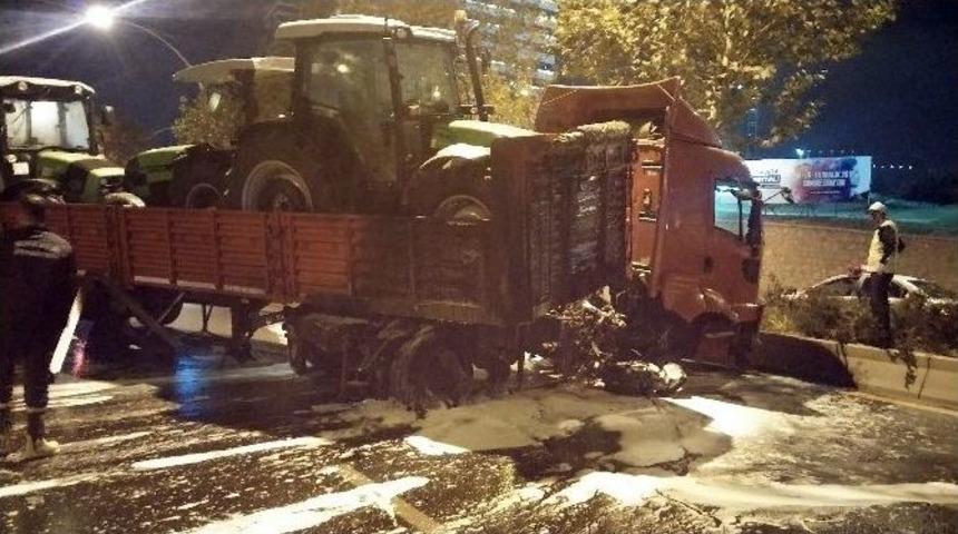 Başkent&rsquo;te Ref&uuml;je &Ccedil;arpan Tır Alevler İ&ccedil;inde Kaldı