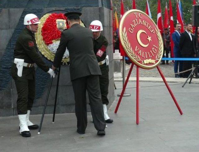 Atatürk, Gaziantep'te Anıldı