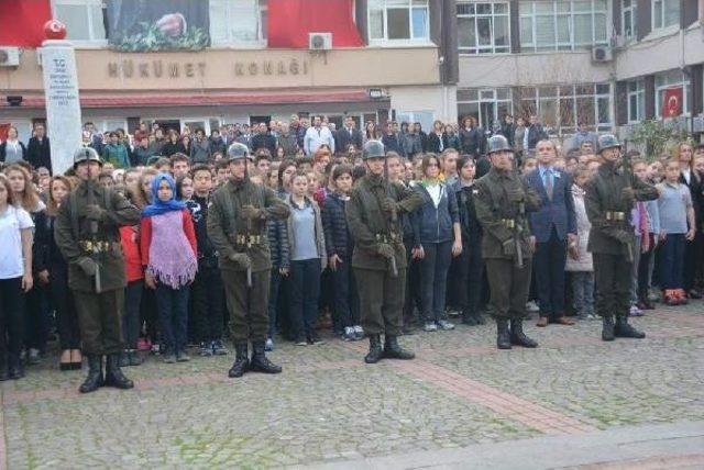 Sinop’Ta Atatürk'e Saygı