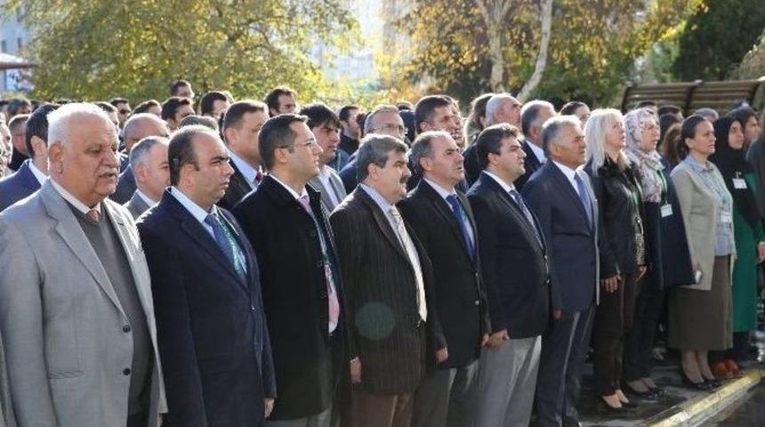 Melikgazi Belediyesi &Ccedil;alışanları Ata&rsquo;ya Saygı Duruşunda Bulundu