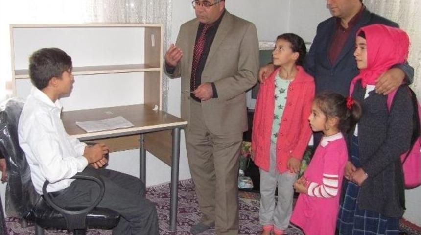 Araban Kaymakamlığından &Ouml;ğrencilere Anlamlı Hediye