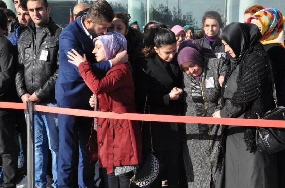 Şehit S&ouml;zleşmeli Erin Naaşı Sivas&rsquo;a Getirildi