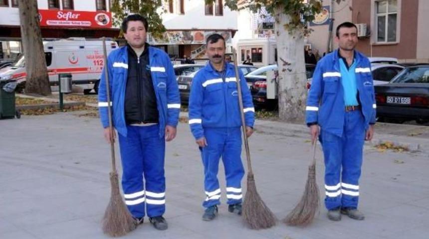 Tokat'ta Yaşam Atatürk Için 2 Dakika Durdu