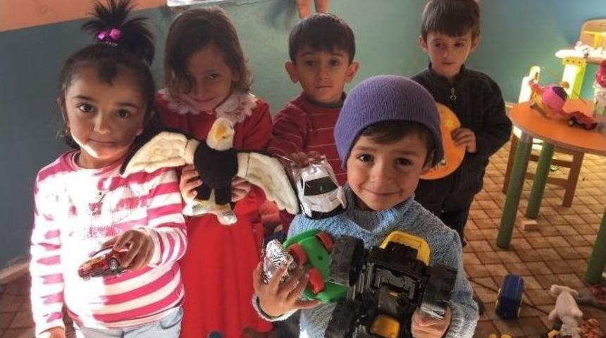 Manavgat, Karslı &Ouml;ğrencileri Sevindirdi