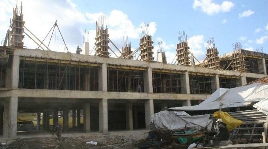 Devrek&rsquo;teki Otopark İnşaatı Devam Ediyor