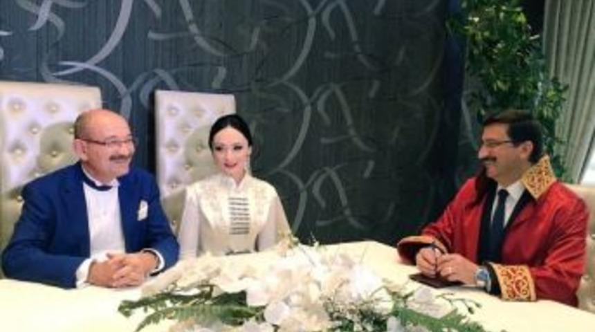 Akşam Ankara Temsilcisi Pazarcı&rsquo;nın Nikahını Başkan Ak Kıydı