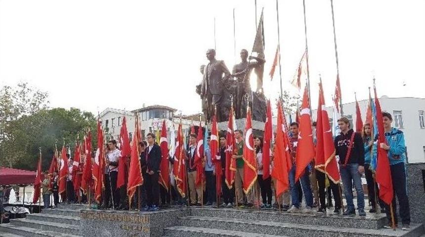 Atat&uuml;rk &Ouml;l&uuml;m Yıld&ouml;n&uuml;m&uuml;nde Manavgat&rsquo;ta Anıldı