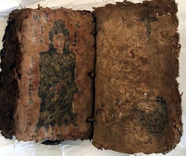 Tarihi Dedikleri Defteri 50 Bin Dolara Satacaklardı 2