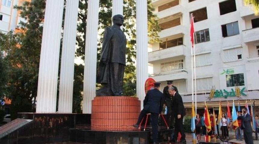 Atat&uuml;rk &Ouml;l&uuml;m Yıld&ouml;n&uuml;m&uuml;nde Manavgat&rsquo;ta Anıldı