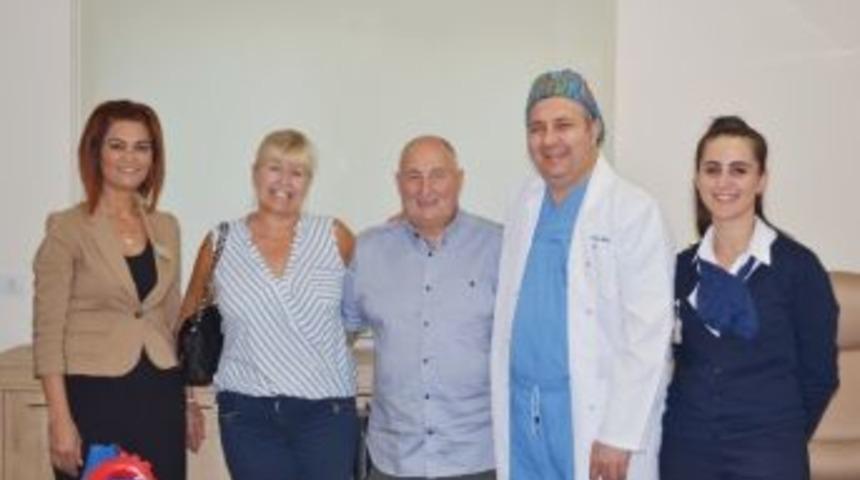 Kalbi Duran "ingiliz Hasta" İzmir&rsquo;de Hayata D&ouml;nd&uuml;