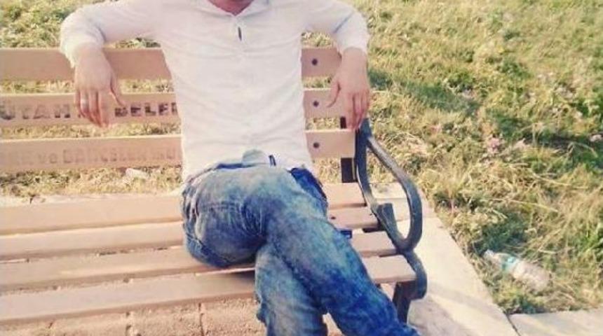 Tartıştığı Babası Tarafından Otomobille Ezilen Gen&ccedil; Hayatını Kaybetti