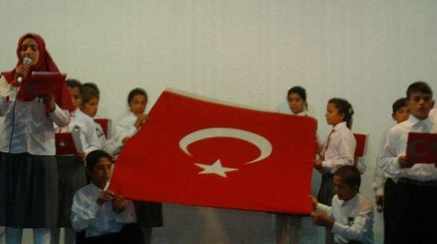 &Ouml;zalp&rsquo;ta 10 Kasım Anma Programı