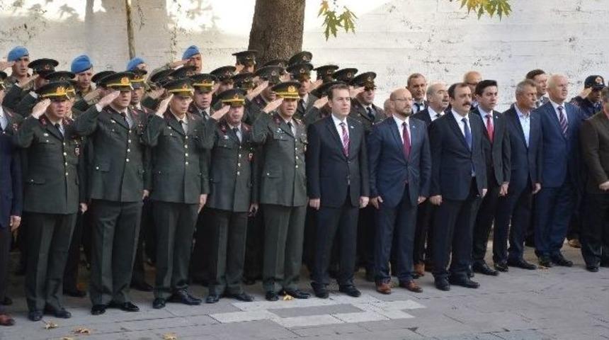 Niksar&rsquo;da 10 Kasım Atat&uuml;rk&rsquo;&uuml; Anma T&ouml;reni