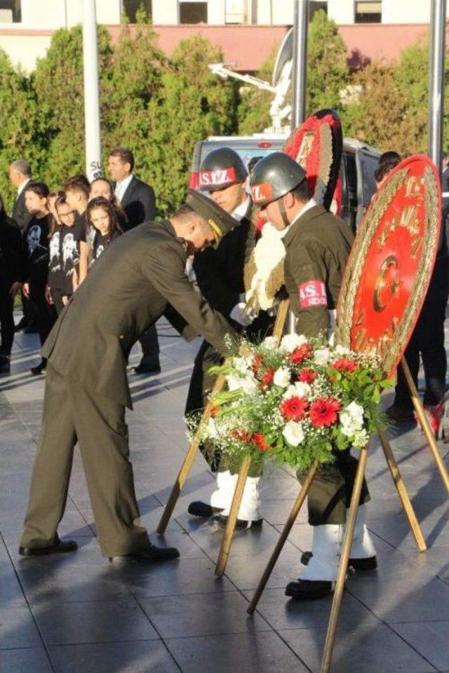 Ulu Önder Atatürk Manisa'da Da Anıldı