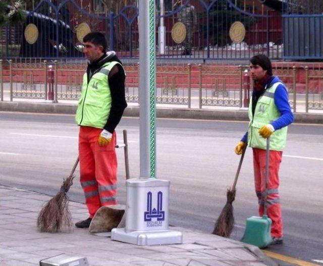 Doğu, Atatürk'ü Andı