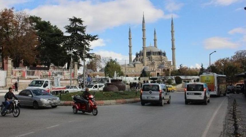 Edirne&rsquo;de Motorlu Kara Taşıt Sayısı Arttı