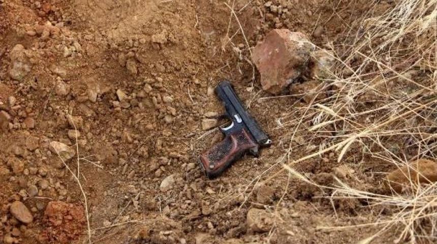 &nbsp;Sit Alanında Iş Makinesiyle Ka&ccedil;ak Kazı Yapan 13 Kişi Yakalandı