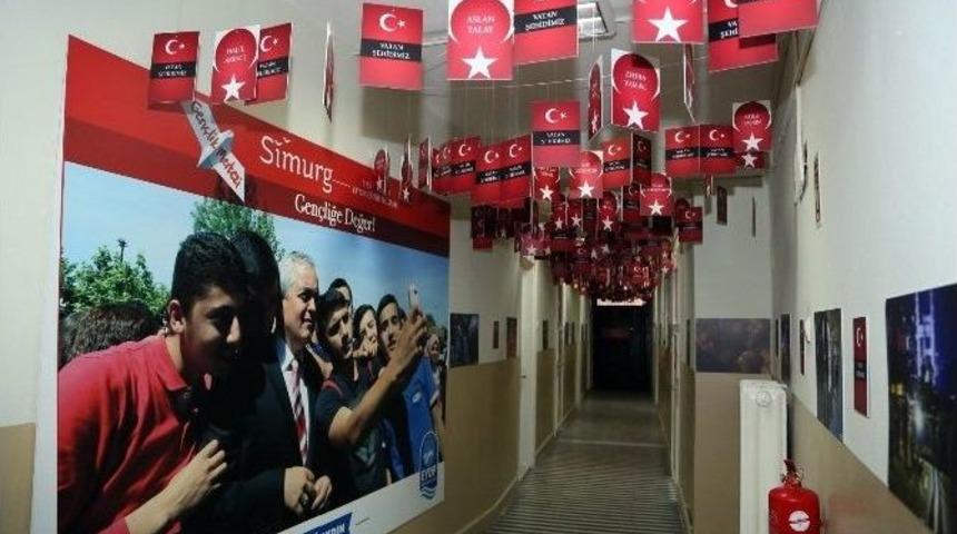 Ey&uuml;pl&uuml; Gen&ccedil;lerden &rsquo;15 Temmuz Sokağı&rsquo;