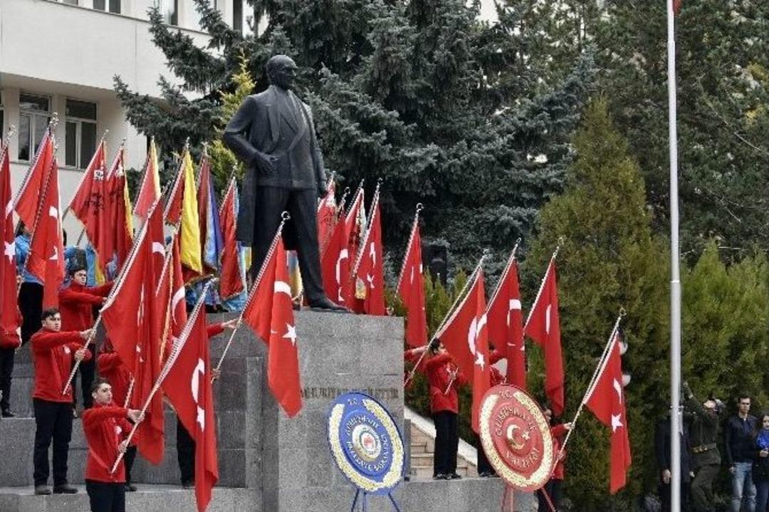 G&uuml;m&uuml;şhane&rsquo;de 10 Kasım Atat&uuml;rk&rsquo;&uuml; Anma T&ouml;renleri