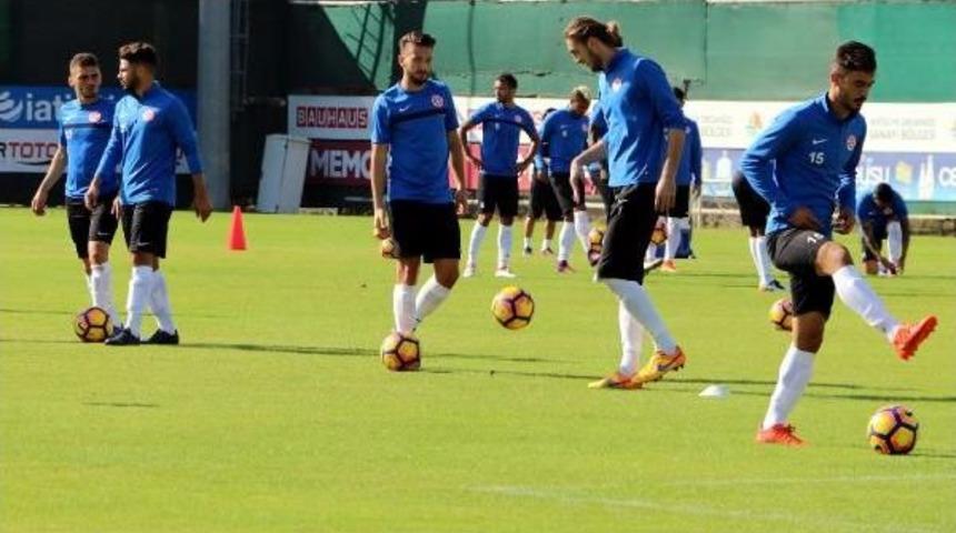 Antalyaspor'da Trabzonspor Ma&ccedil;ı Hazırlıkları S&uuml;r&uuml;yor