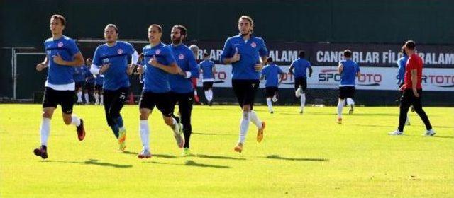 Antalyaspor'da Trabzonspor Maçı Hazırlıkları Sürüyor