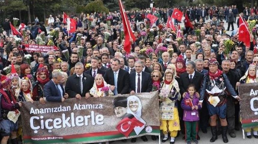Ata&rsquo;nın &Ccedil;i&ccedil;ekleri, Z&uuml;beyde Anne&rsquo;nin Mezarından Geldi