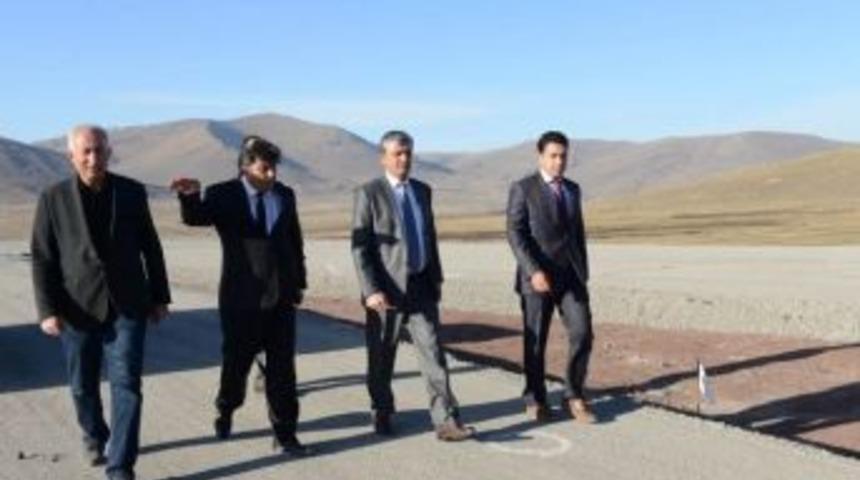 Vali &Ouml;zefe, Yol &Ccedil;alışmalarını İnceledi